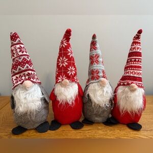 Holiday Gnome Quartet with Red and Gray Hats